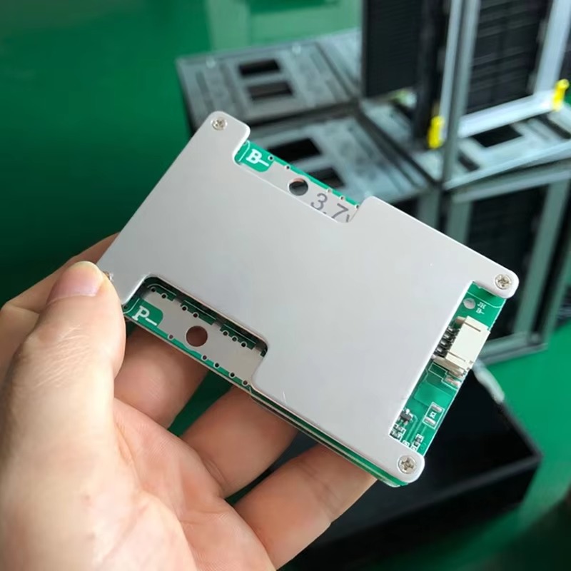 4S 12V 120A LiFePO4 リチウムイオンバッテ - Proto Board のレビューと価格